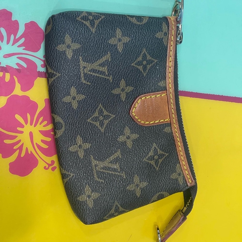 Louis Vuitton monogram pouch